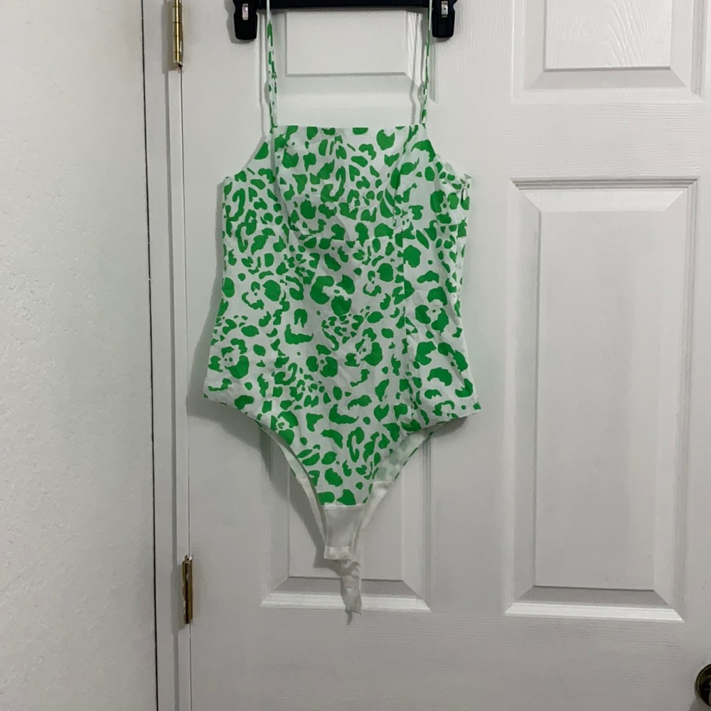 NWT ZARA BODYSUIT SIZE M